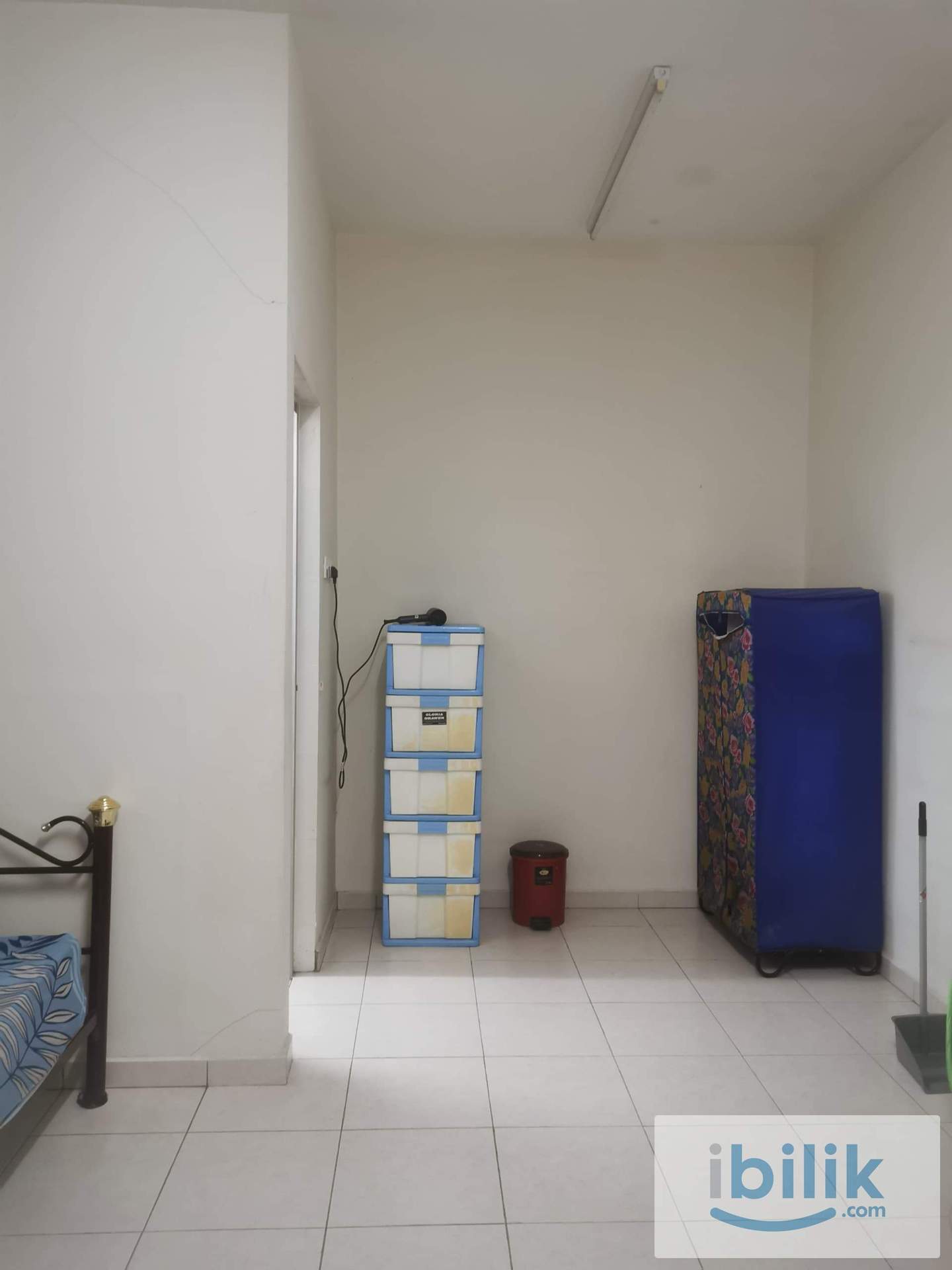 A master bedroom to Rent - Image 3