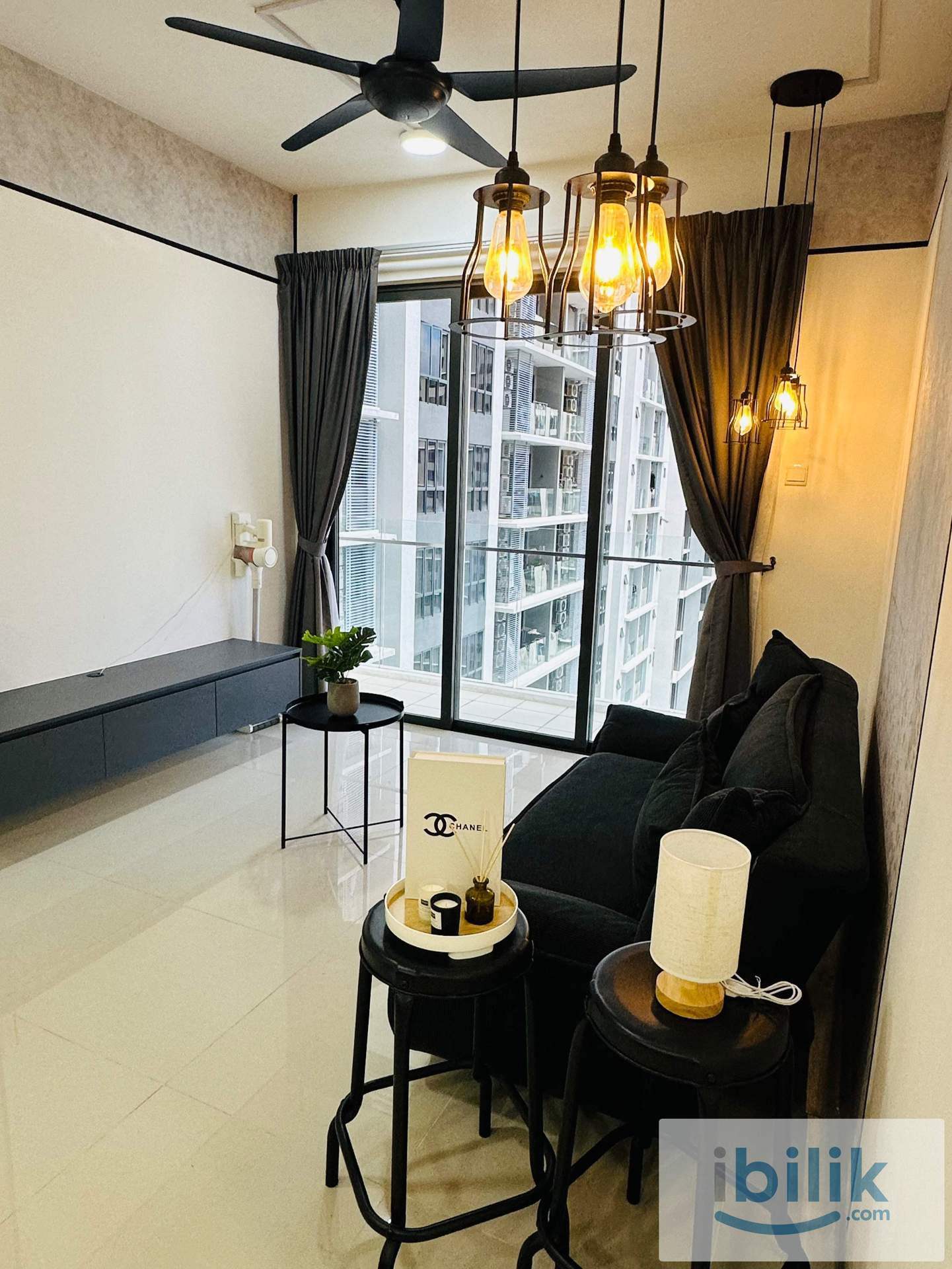 Fully furnished 958sqft 3R2B in KL with mall downstairs - Image 3