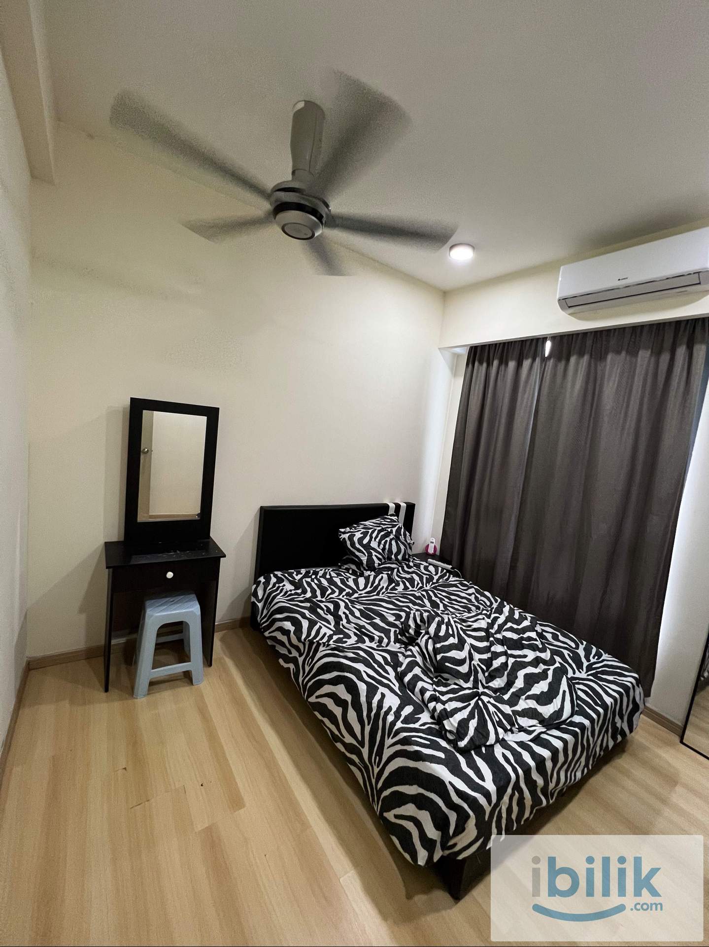 Medium Room - Image 2