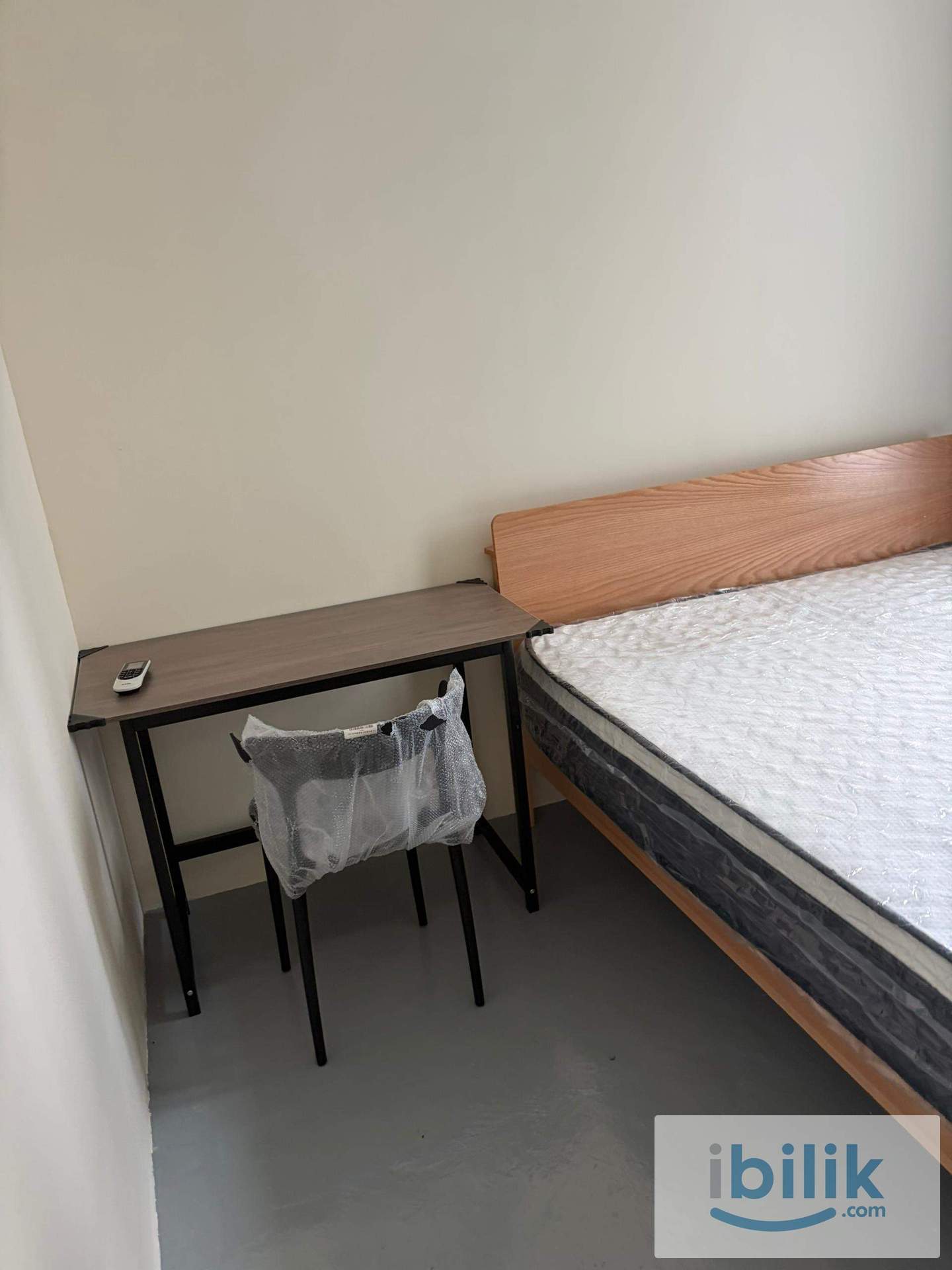 Medium Room  - Image 4