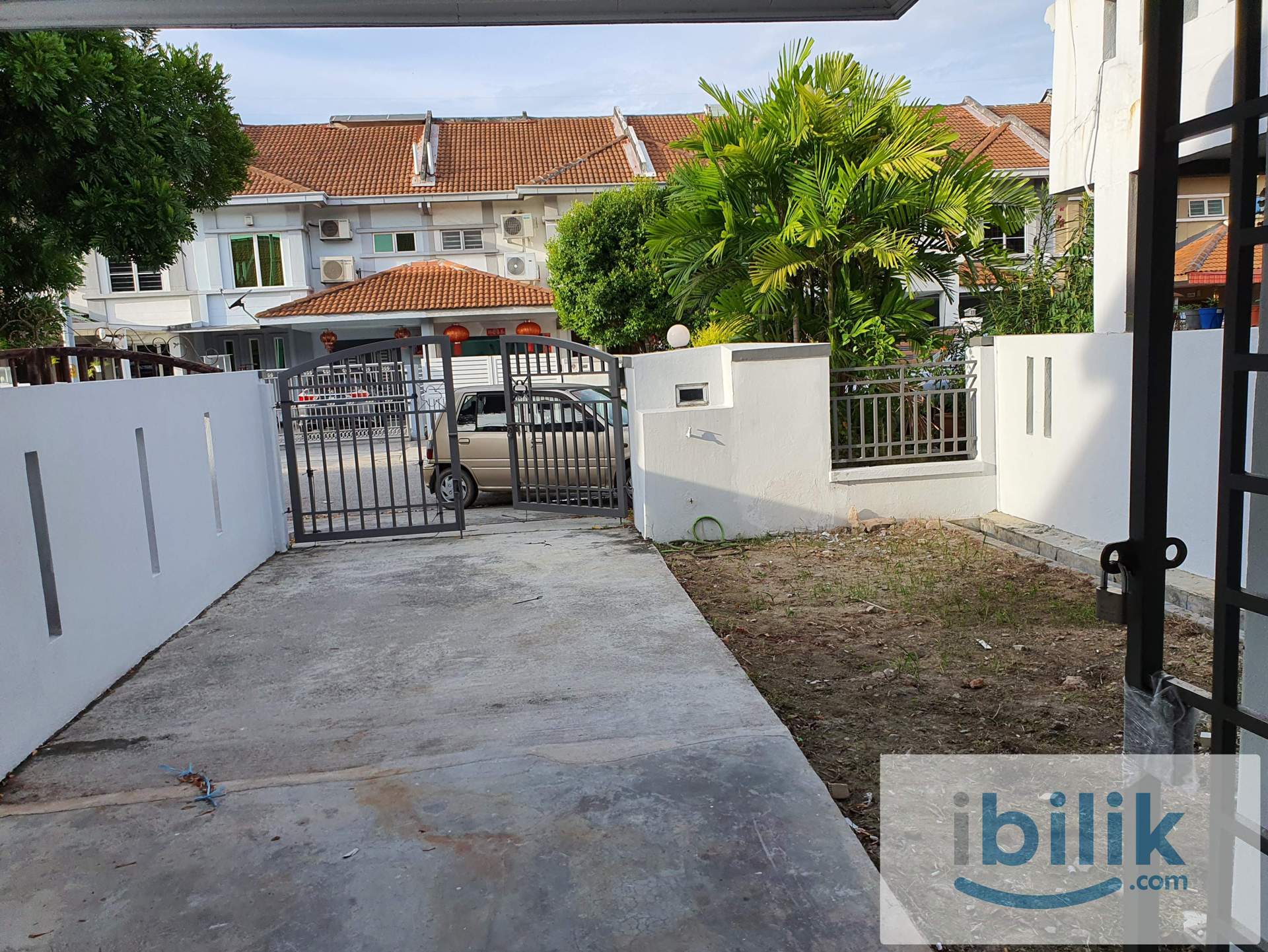 Include Electric, AirCond Medium Room W Private Toilet - Botanic Kiara - Image 9