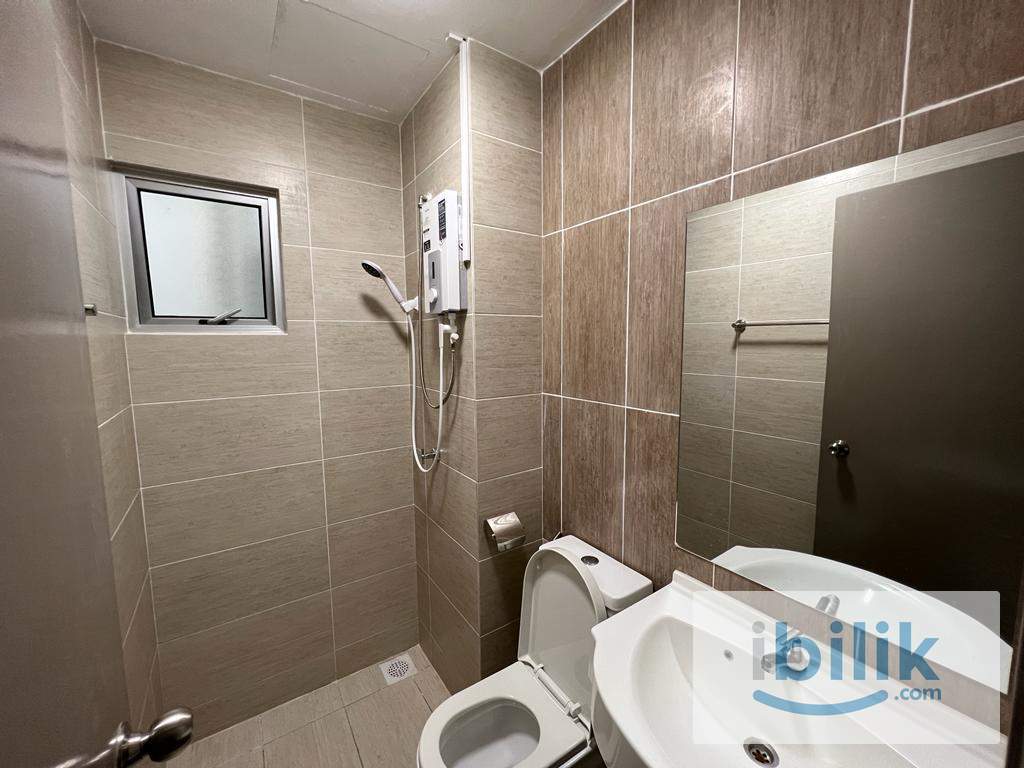 [Female Unit] Balcony room @ Platinum Splendor Residensi Semarak - Image 6