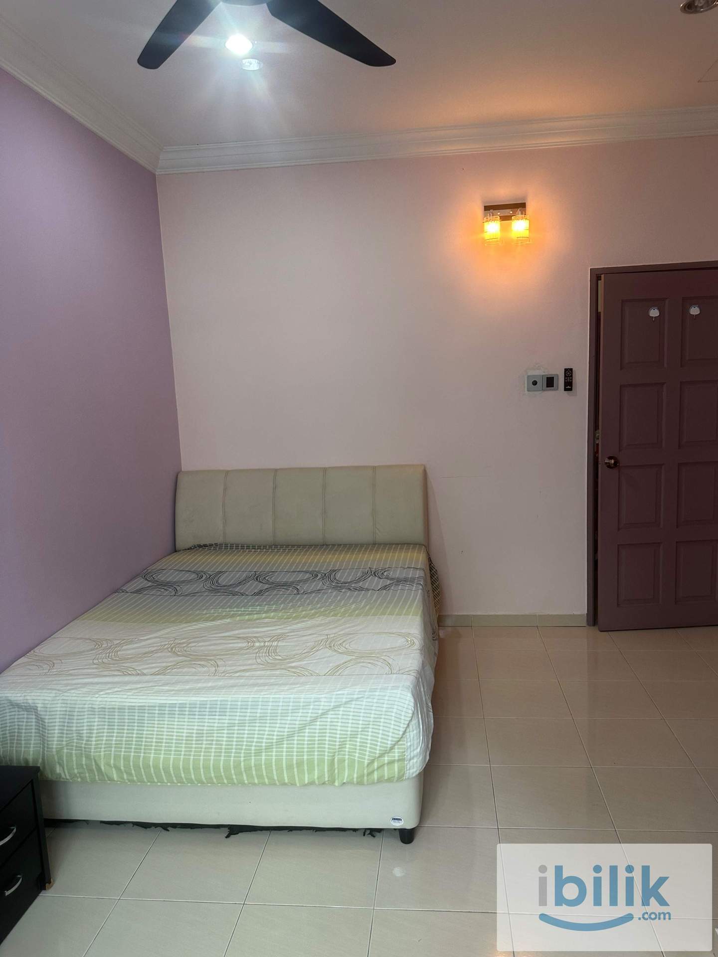 Middle room - Image 1