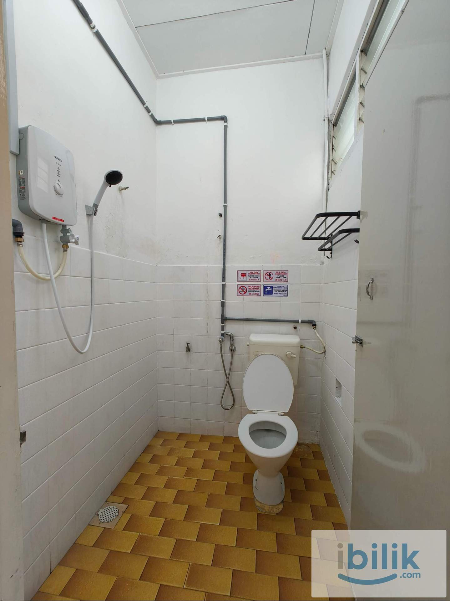 Small room 500m to LRT Bangsar 300m to Bangsar Village - Image 5