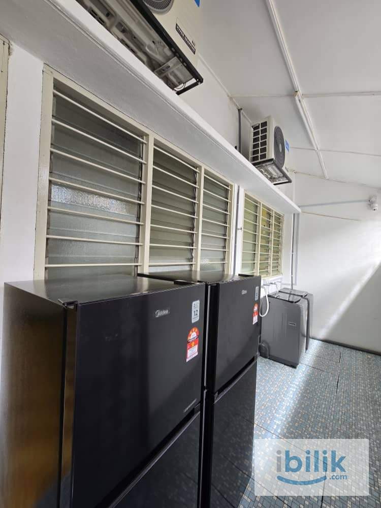 Small room 500m to LRT Bangsar 300m to Bangsar Village - Image 6