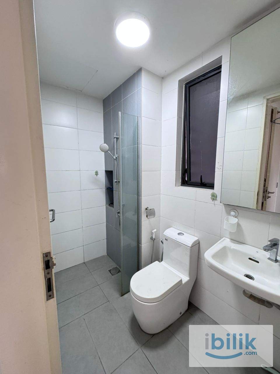 FREE WIFI+CLEANING BIG MASTER ROOM at Petalz, Old Klang Road - Image 3