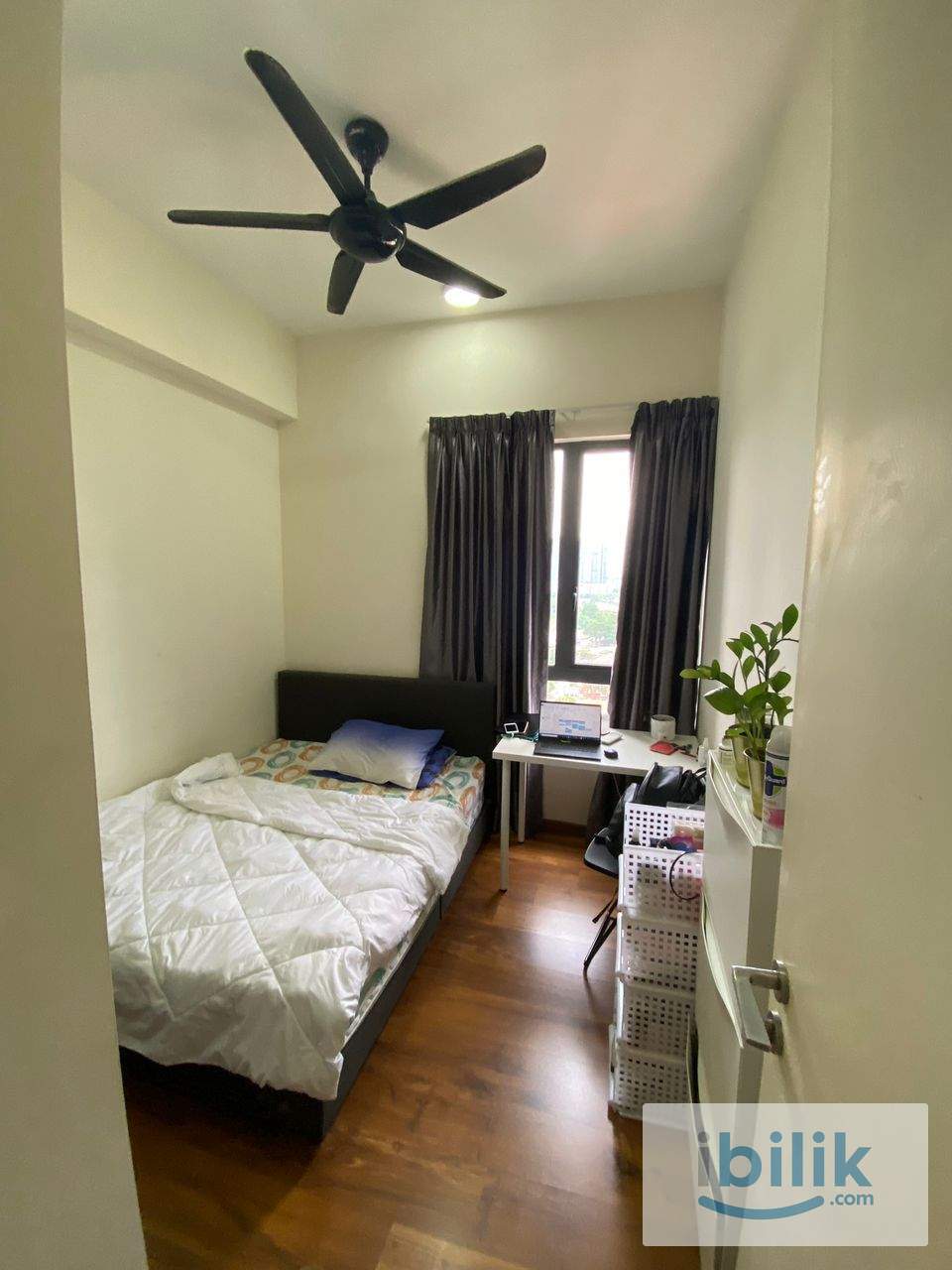 FREE WIFI+CLEANING, QUEEN MEDIUM at Petalz, Old Klang Road - Image 1