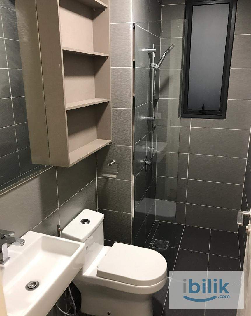 FREE WIFI+CLEANING, MEDIUM ROOM at Petalz, Old Klang Road - Image 3