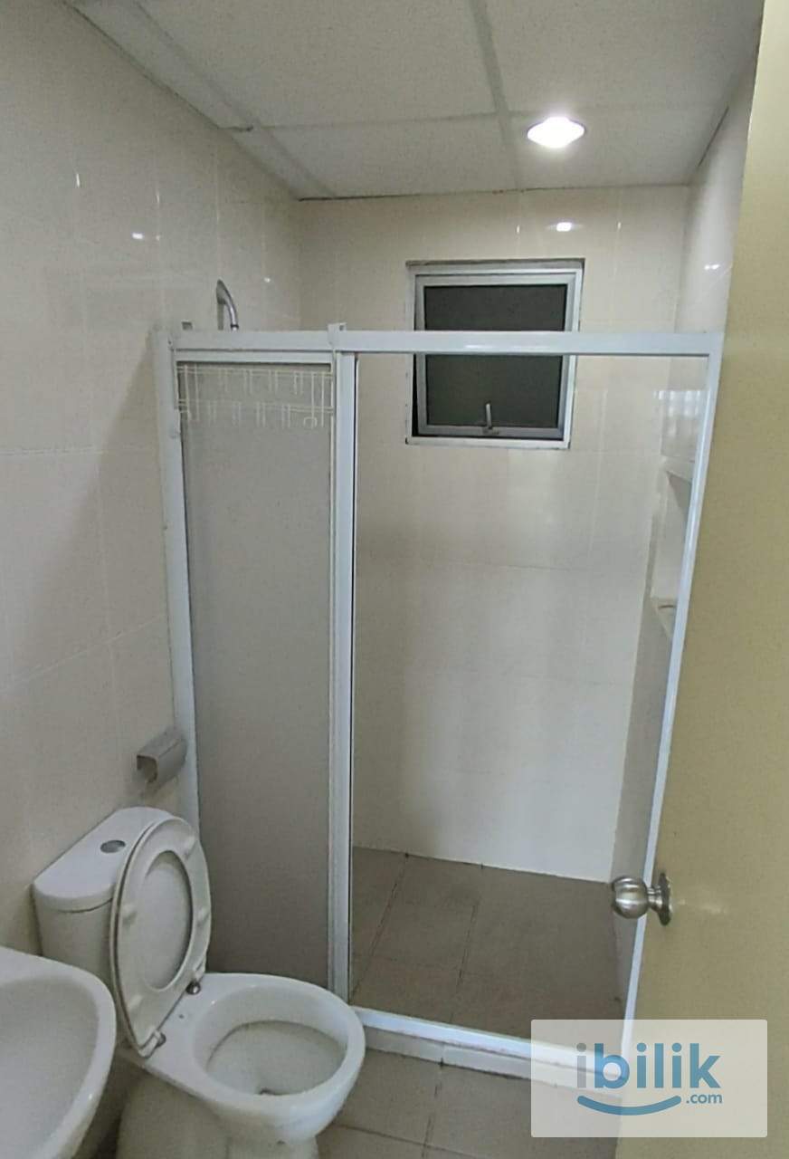 OKR, FREE WIFI, WATER, ELECTRIC, Oug Parklane Master room For Rent - Image 5