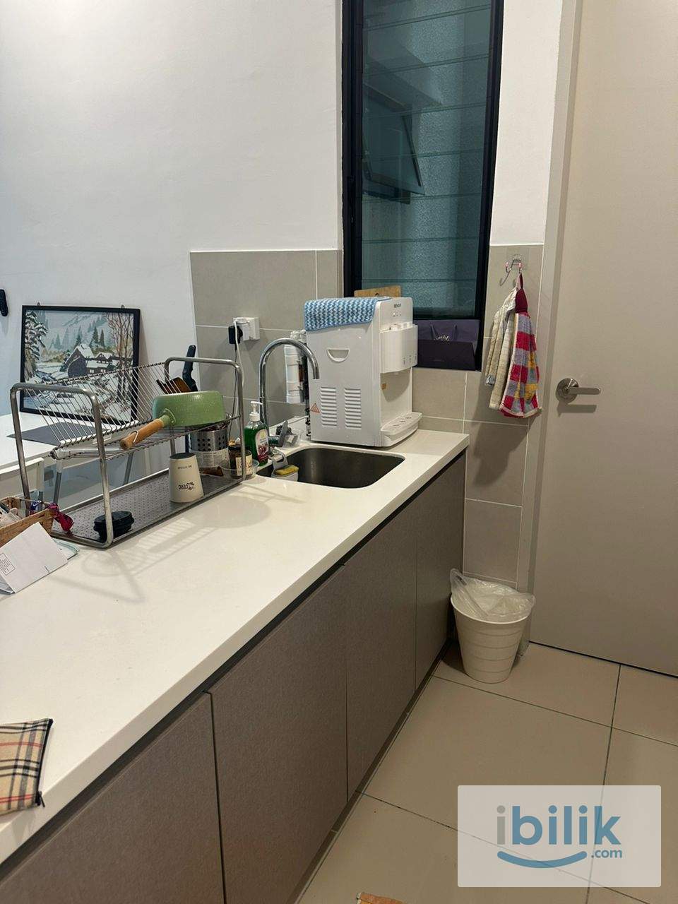 Citizen 2 Old Klang Road Female Unit Non Partition Free Wifi and Utilities Single Room For Rent - Image 8