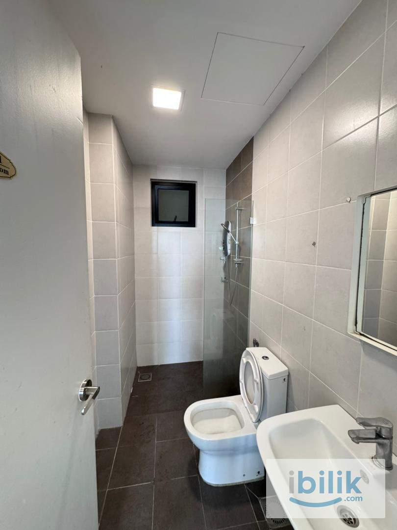 FREE COWAY, D'sand Old Klang Road FEMALE UNIT FREE WIFI+UTILITIES, Master room for rent - Image 7