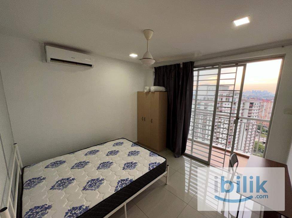Balcony Room - Image 1