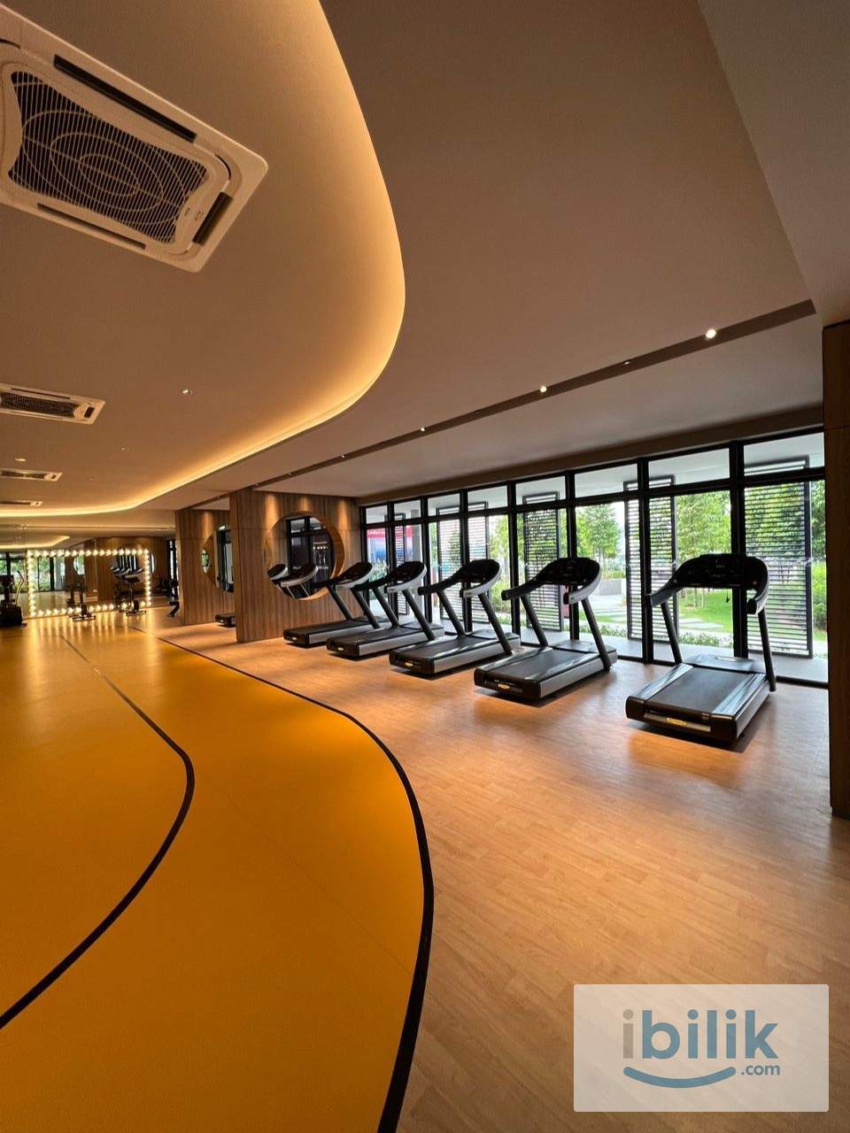 Medium Room - Image 4