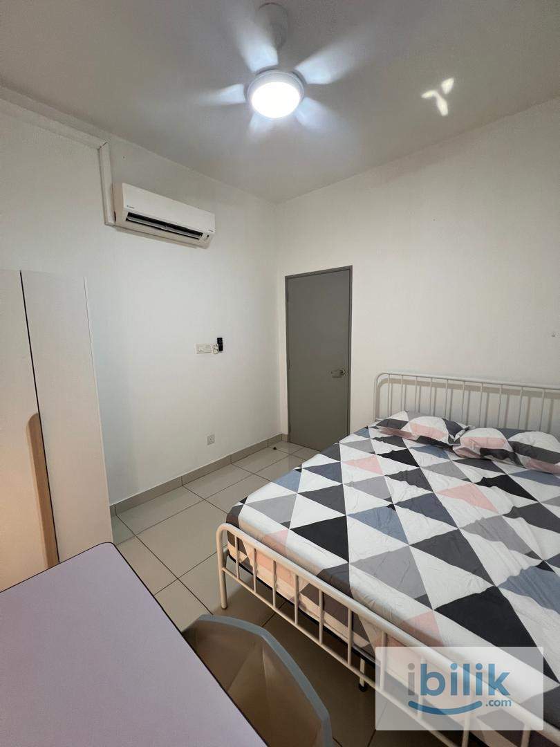 MEDIUM ROOM - Image 1