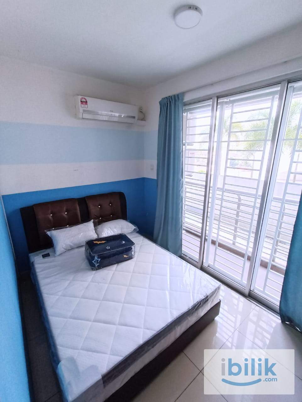 Larkin Heights @ Common Bedroom - Larkin Stadium - Image 2