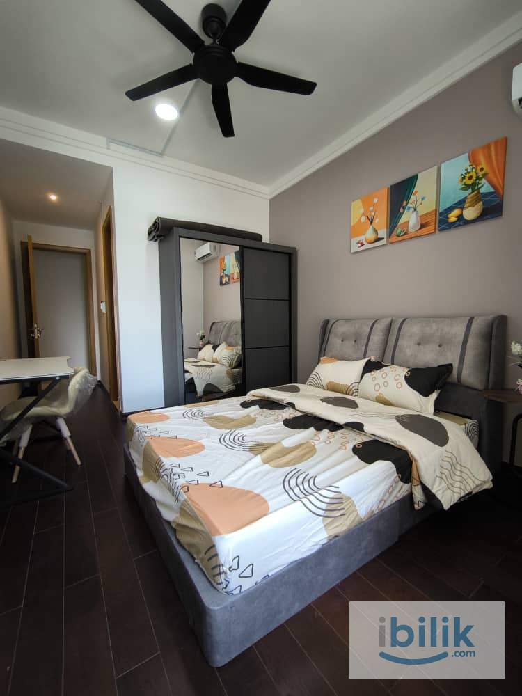 Walk2 CIQ @ R&F Princess Cove - Master Bedroom Attached Bathroom - Image 1