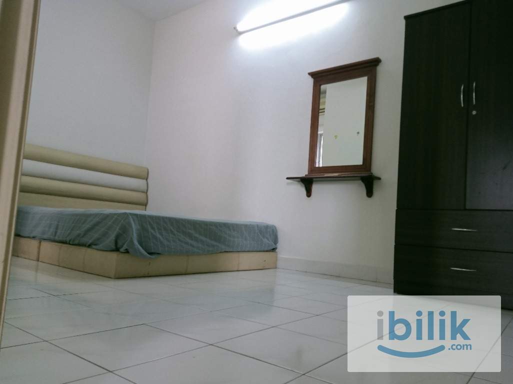 Room available near LRT (Whats app me: 0173838705) - Image 1