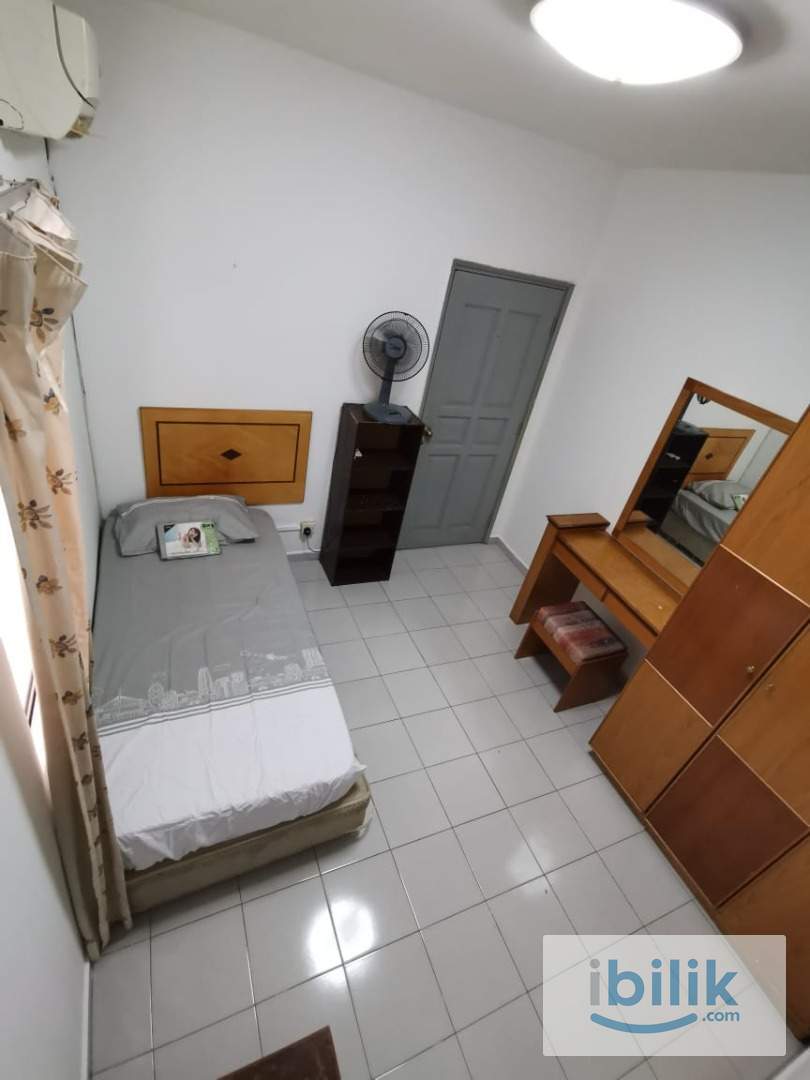 Middle Room at Endah Regal, Sri Petaling  - Image 2