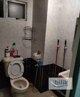 Master Room at Endah Villa, Sri Petaling - Image 2