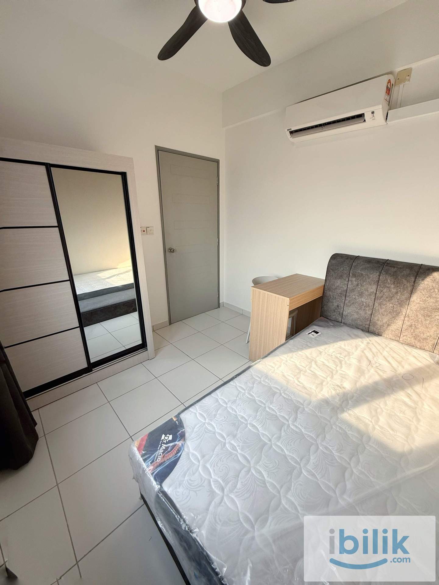 Small Room at Axis Crown, Ampang, 3 Mins walk to LRT Station Pandan Indah, 1+1 Depo only - Image 2