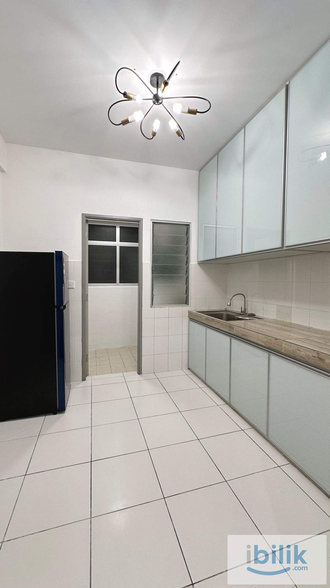 Small Room at Axis Crown, Ampang, 3 Mins walk to LRT Station Pandan Indah, 1+1 Depo only - Image 5