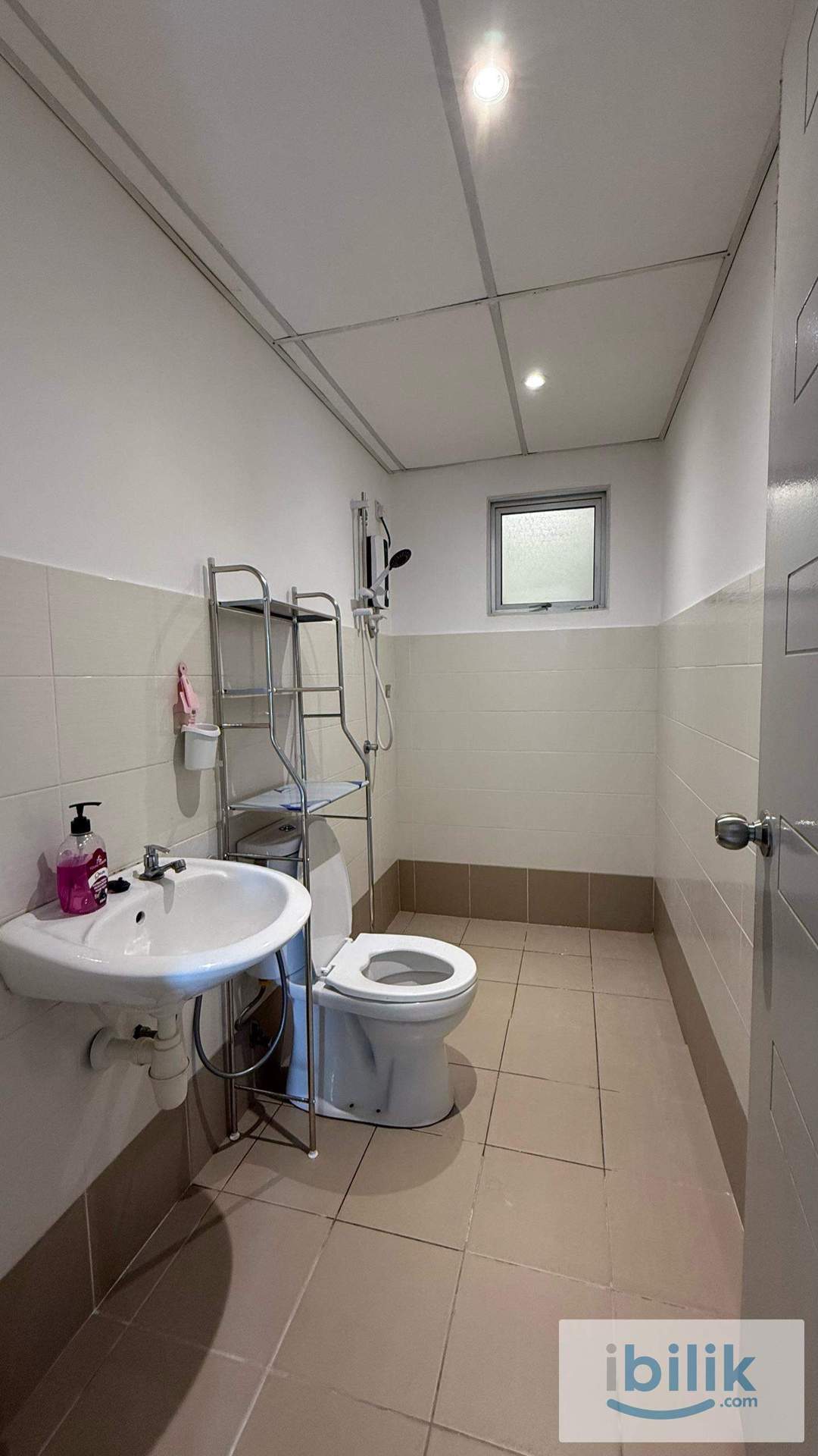 Small Room at Axis Crown, Ampang, 3 Mins walk to LRT Pandan Indah, 1+1 Depo only  - Image 5