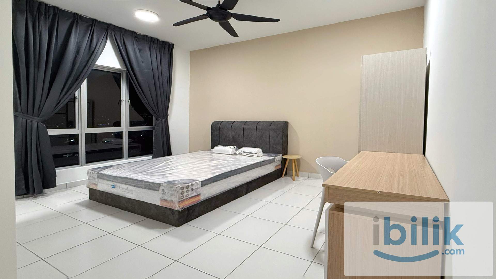 Master Room at Axis Crown, Ampang, 3 Mins walk to LRT Pandan Indah, 1+1 Depo only  - Image 2