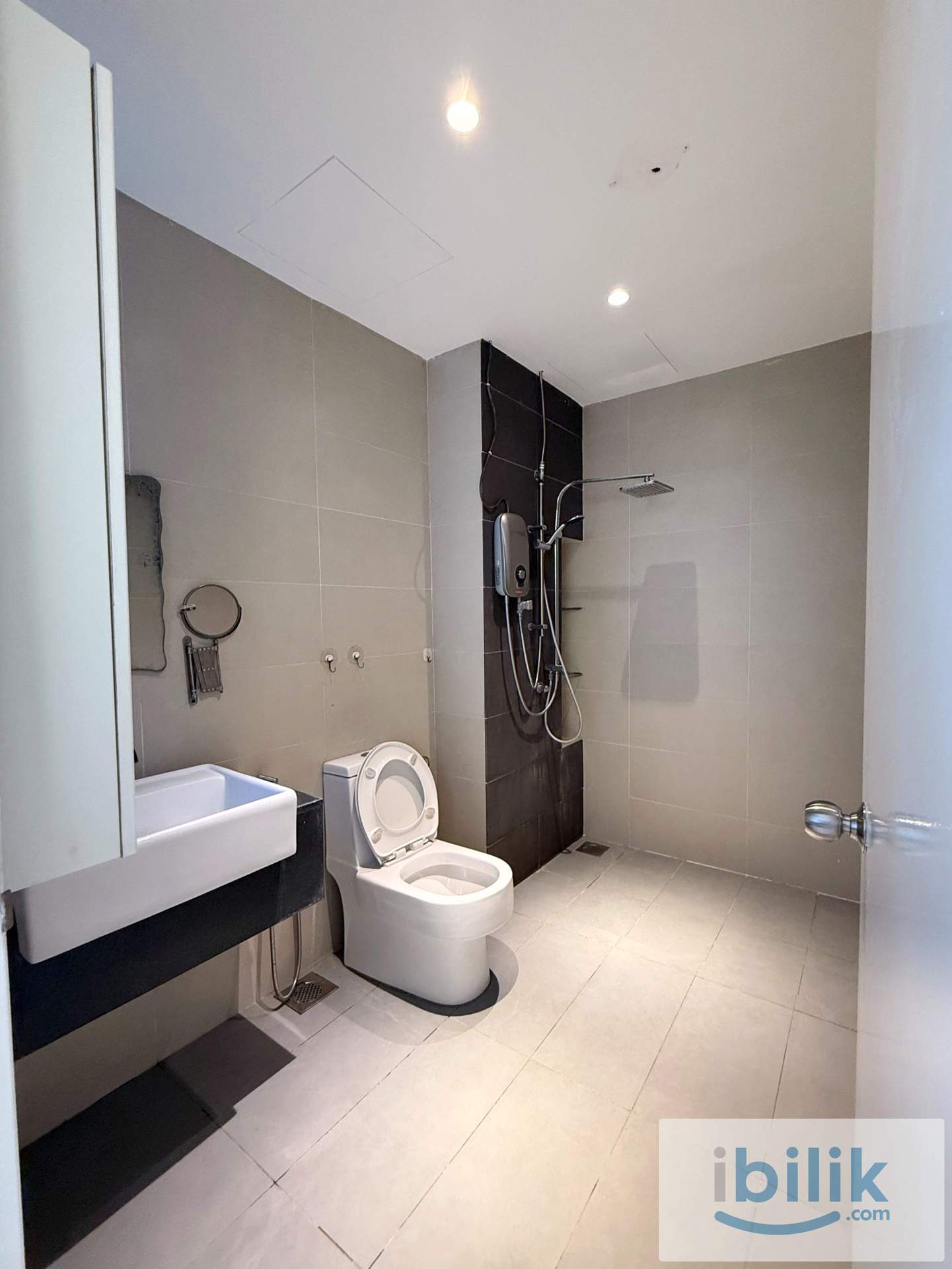 Master Room at You Residences @ You City Cheras, 5 minutes walk to MRT Suntex, 1+1 Depo only  - Image 4
