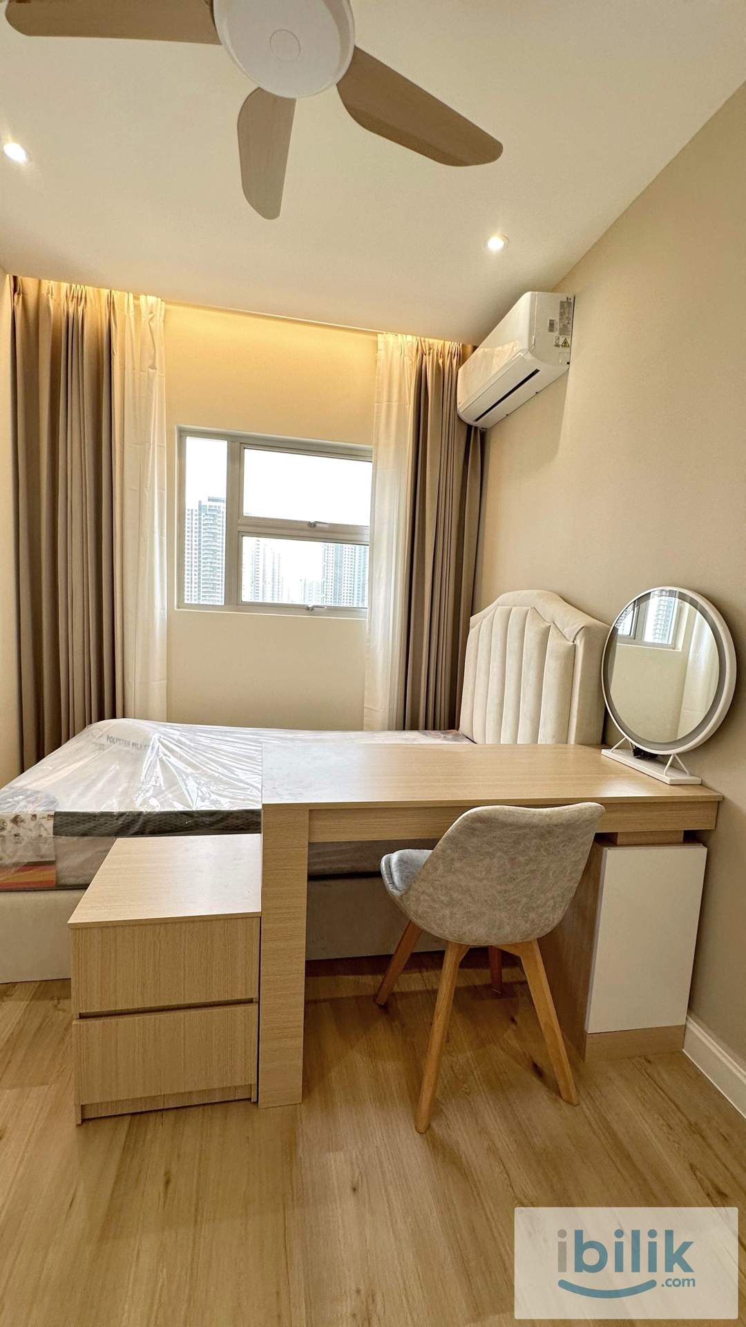 Medium Room at Kiara Kasih @ Mont Kiara / Segambut, 1+1 Depo only , Female Unit - Image 5