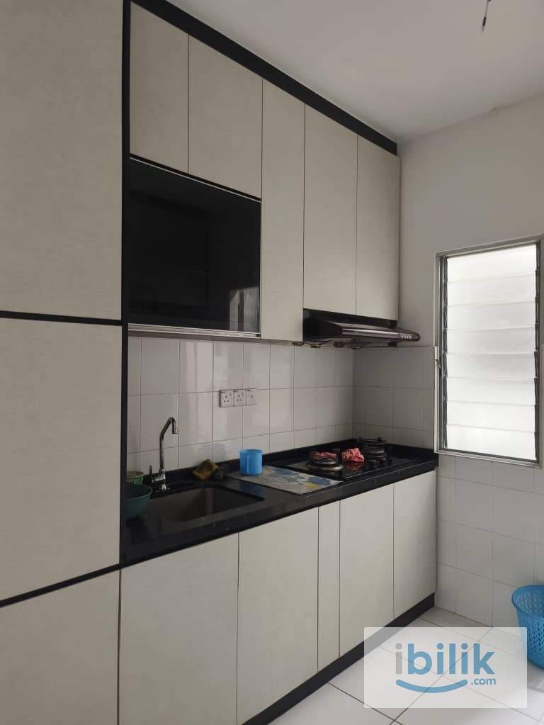 Master Room at Axis Crown, Ampang, 2 minutes walk to LRT Pandan Indah, 1+1 Depo only  - Image 6