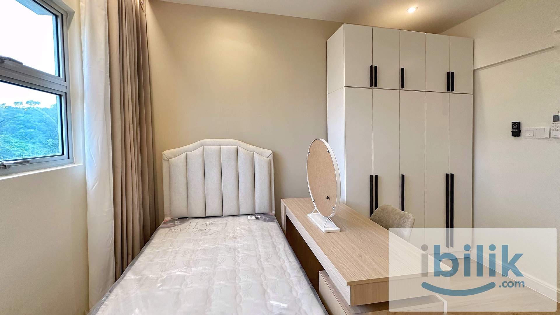 Master Room at Kiara Kasih Condo @ Mont Kiara / Segambut , Female Unit, 1+1 Deposit only  - Image 5
