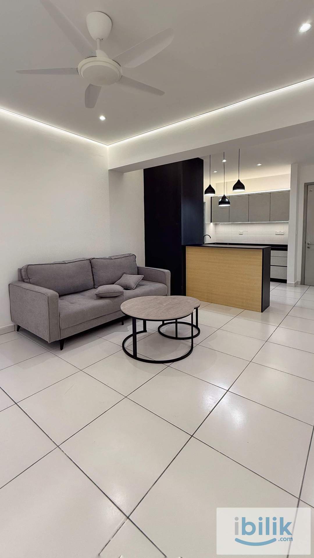 Big Medium Room at Axis Crown, Ampang, 3 Minutes walk to LRT Pandan Indah, 1+1 Depo only  - Image 5