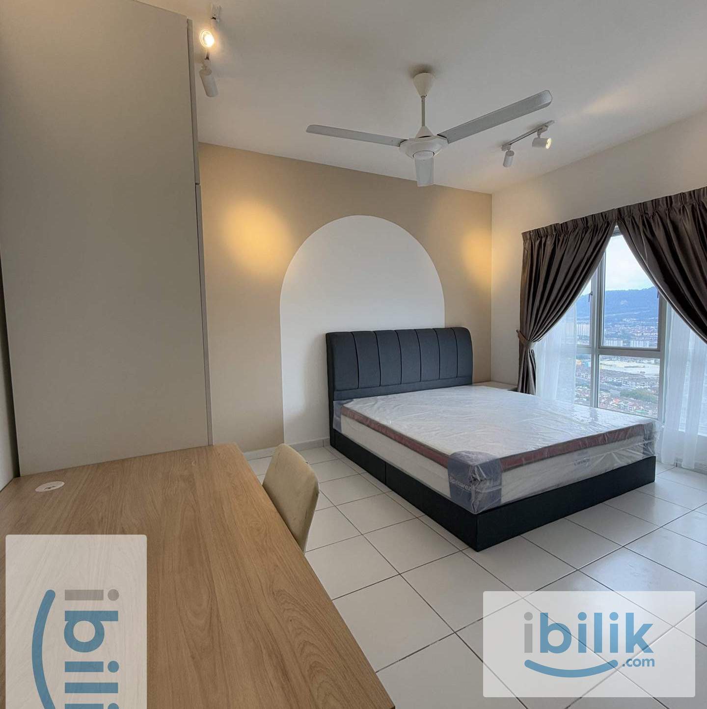 Master Room at Axis Crown, Ampang, 3 Mins walk to LRT Station, 1+1 Deposit only - Image 2
