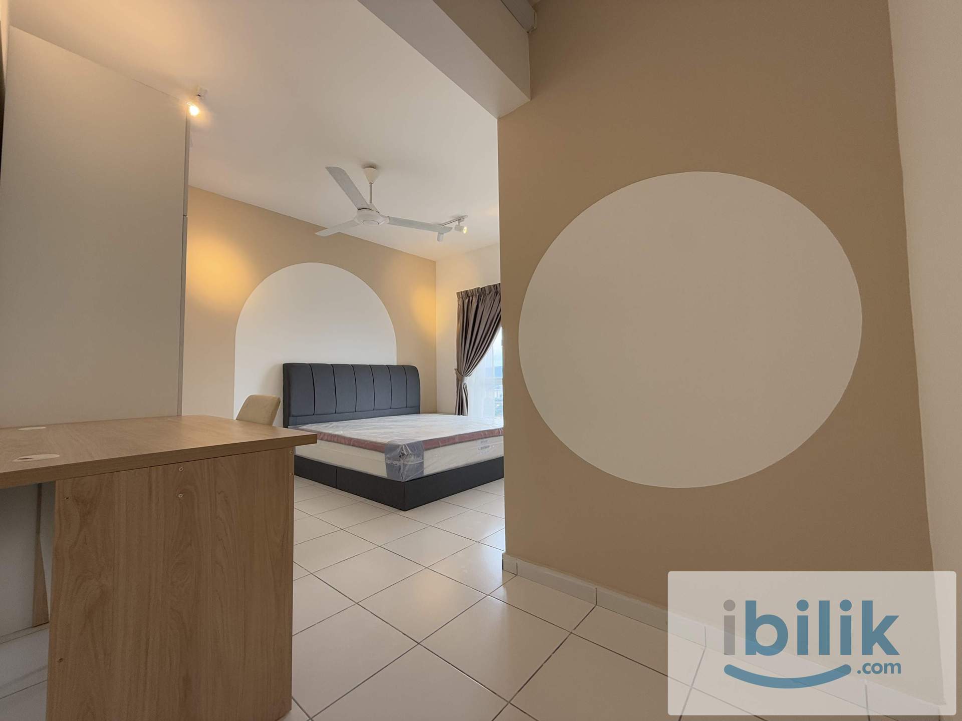 Master Room at Axis Crown, Ampang, 3 Mins walk to LRT Station, 1+1 Deposit only - Image 1