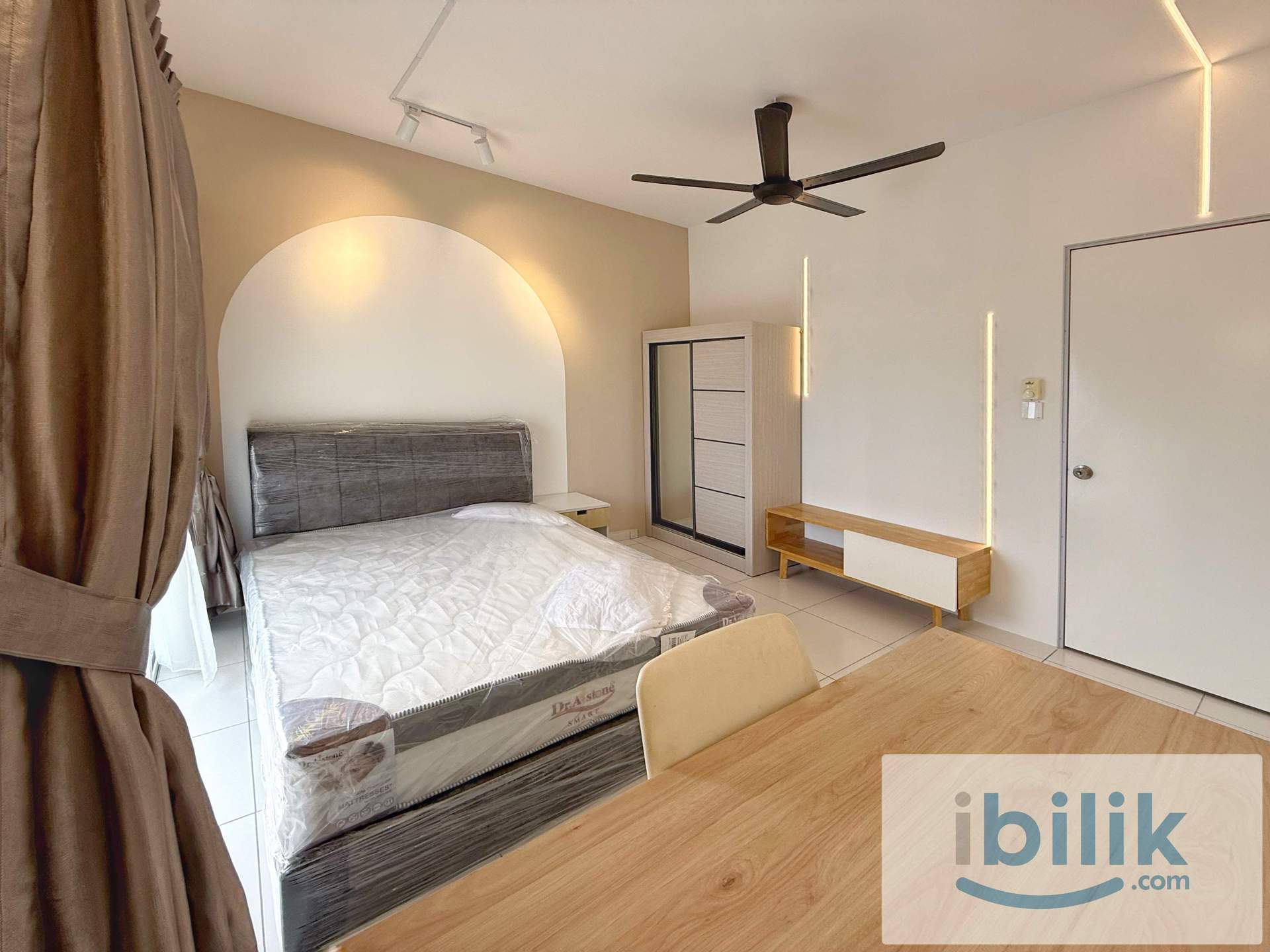 Balcony Room at D’Pines, Ampang, 7 minutes walk to LRT Cempaka, 1+1 Depo only  - Image 4