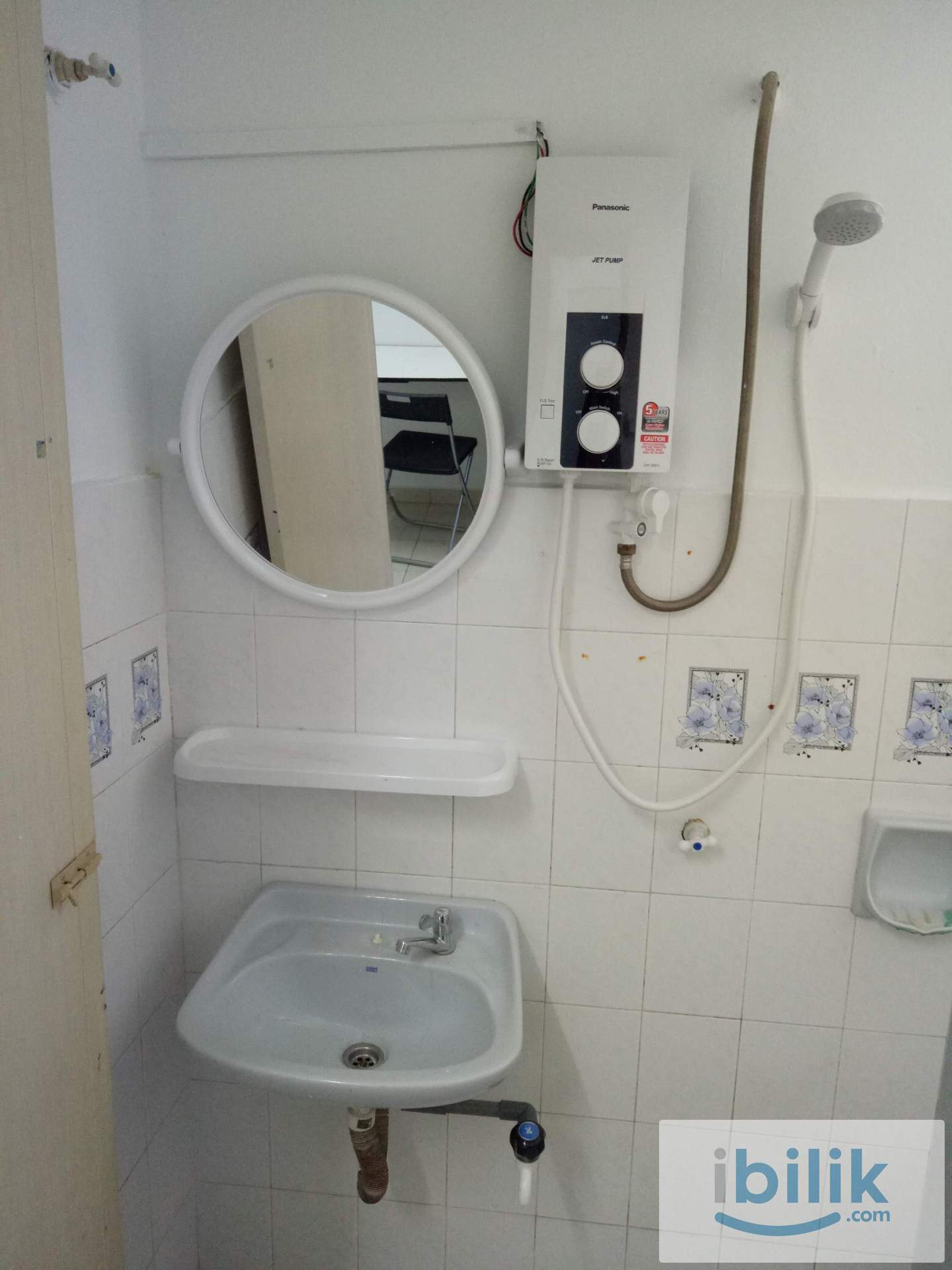 MUSLIMAH ONLY - Master Room for Rent – Makmur Apartment, Bandar Sunway  - Image 5