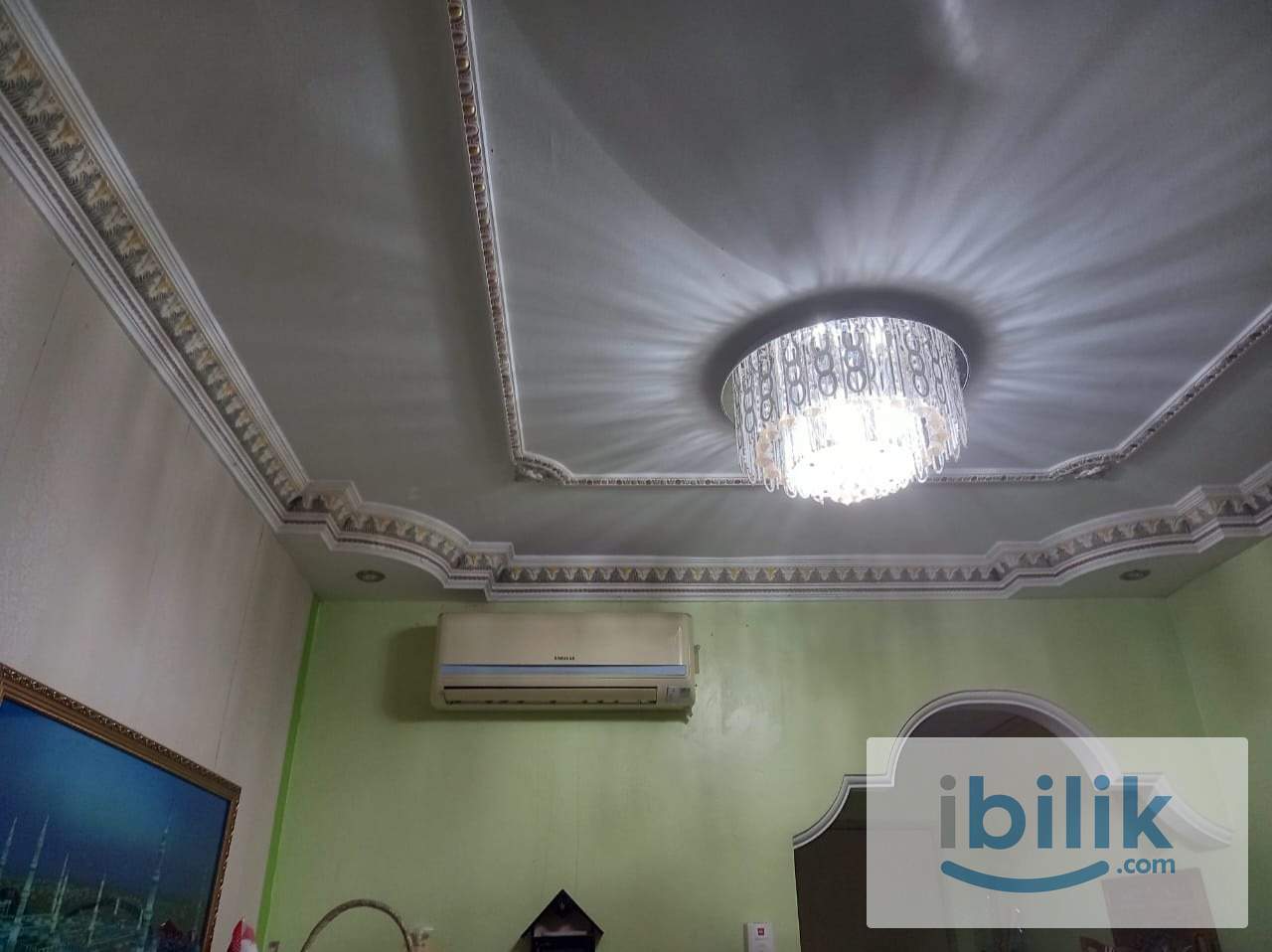 Medium Room - Image 2