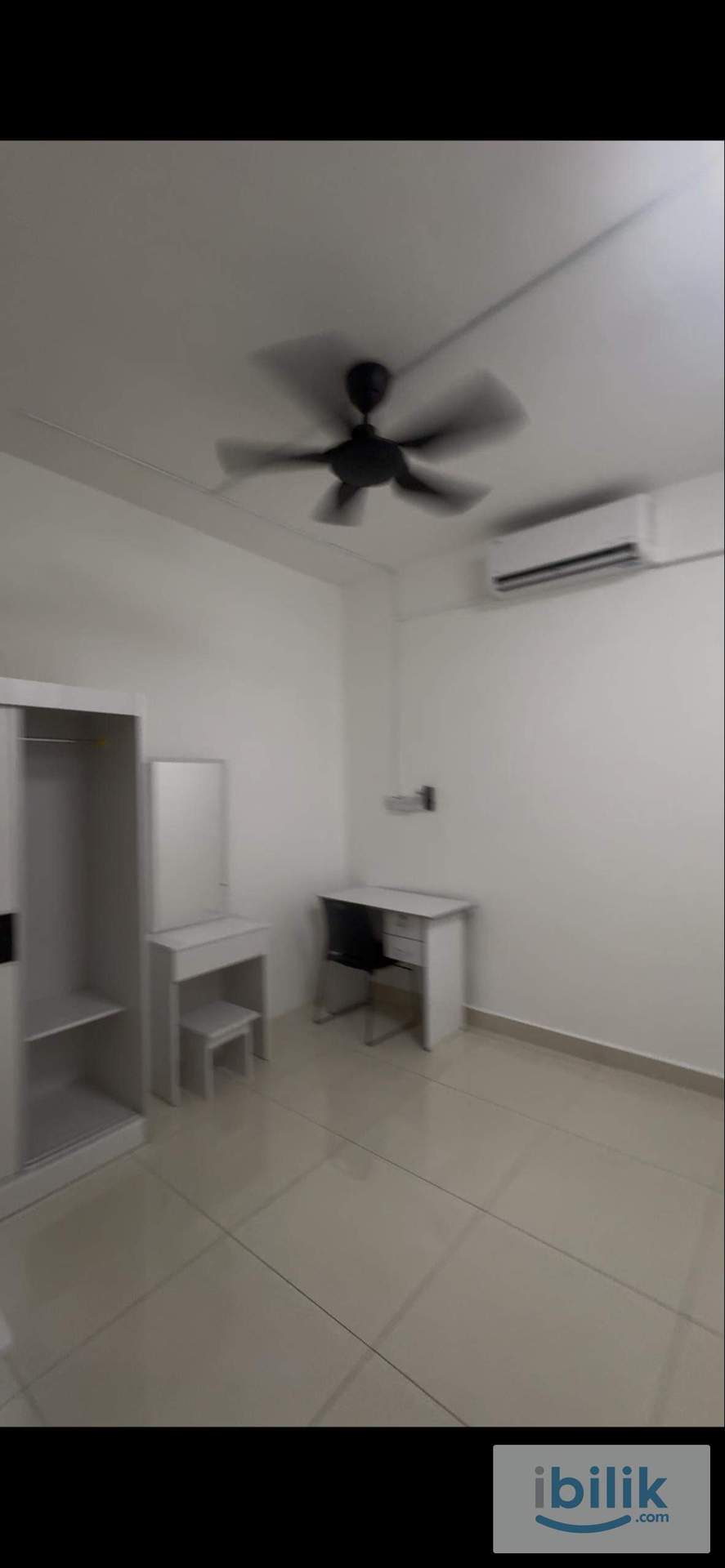 Setiawalk puchong female unit Small room  - Image 1