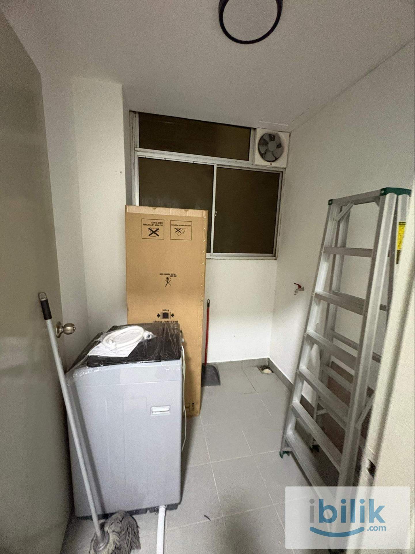 Setia walk female unit small room for rent  - Image 4
