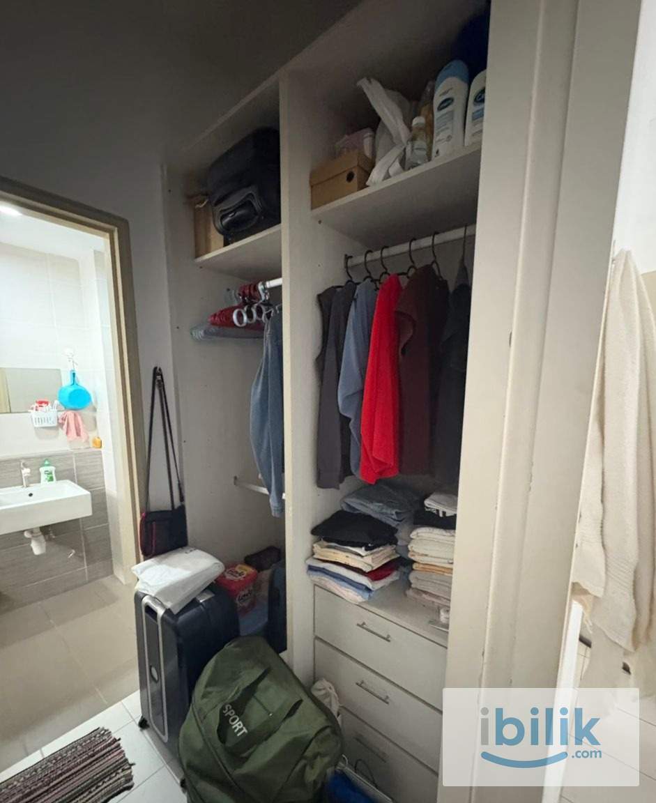 Setia walk female unit Master room private balcony and toilet  - Image 4