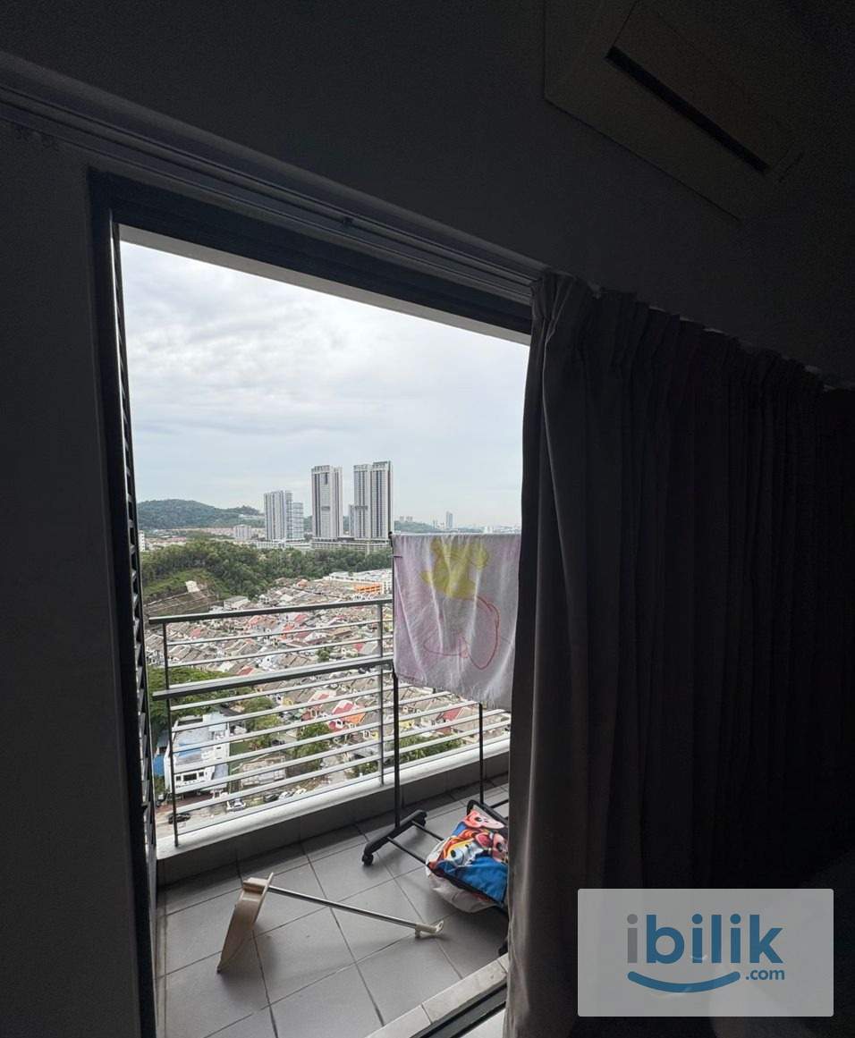 Setia walk female unit Master room private balcony and toilet  - Image 8