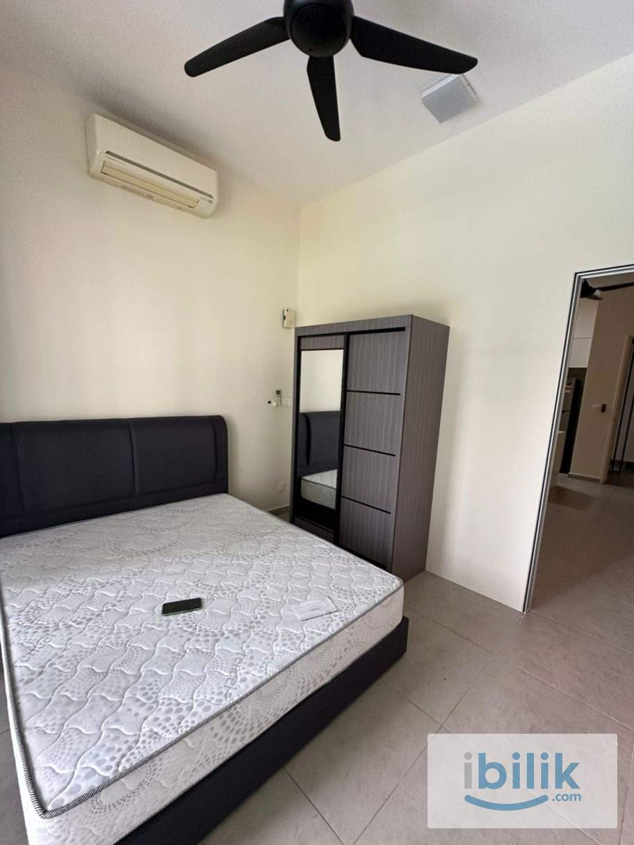 Female balcony room, free wifi and common area cleaning, utilities owner subsidy - Image 5