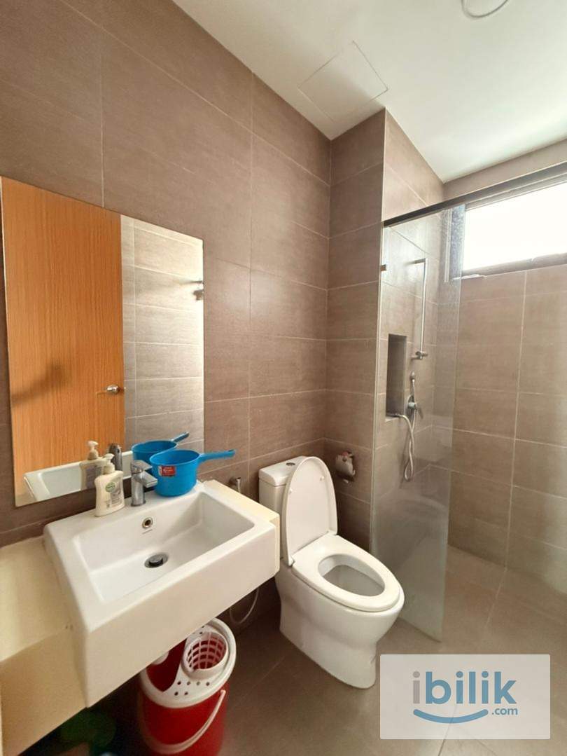 Renovated Master Room for rent 1st come 1st serve, good value and condition - Image 3