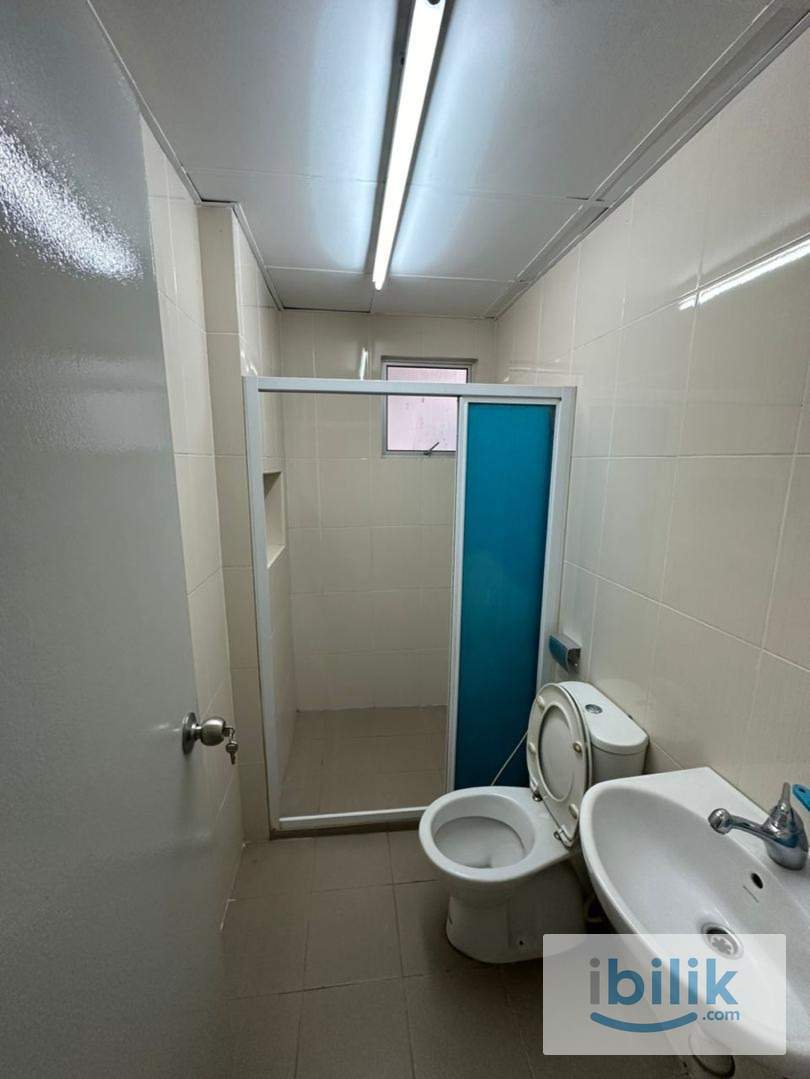 Oug Parklane Block E3, small room for rent - Image 3
