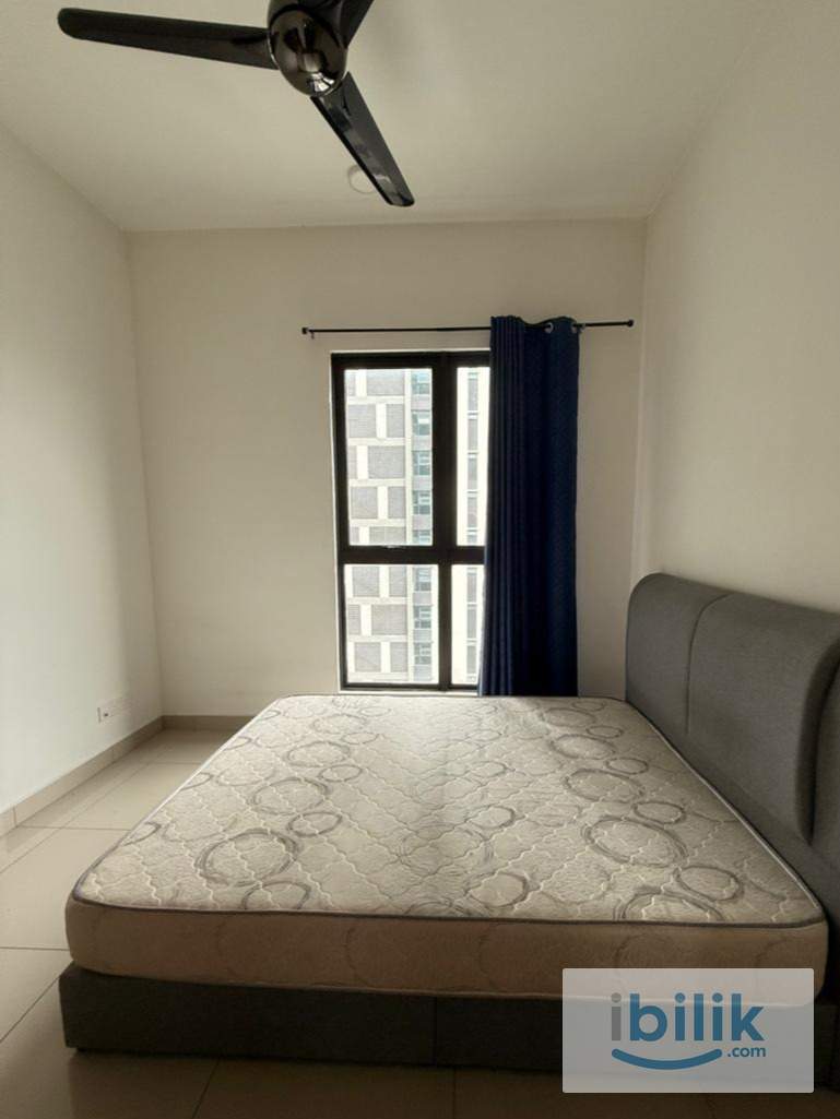 Renovated, all new furniture room for rent, balcony room - Image 4