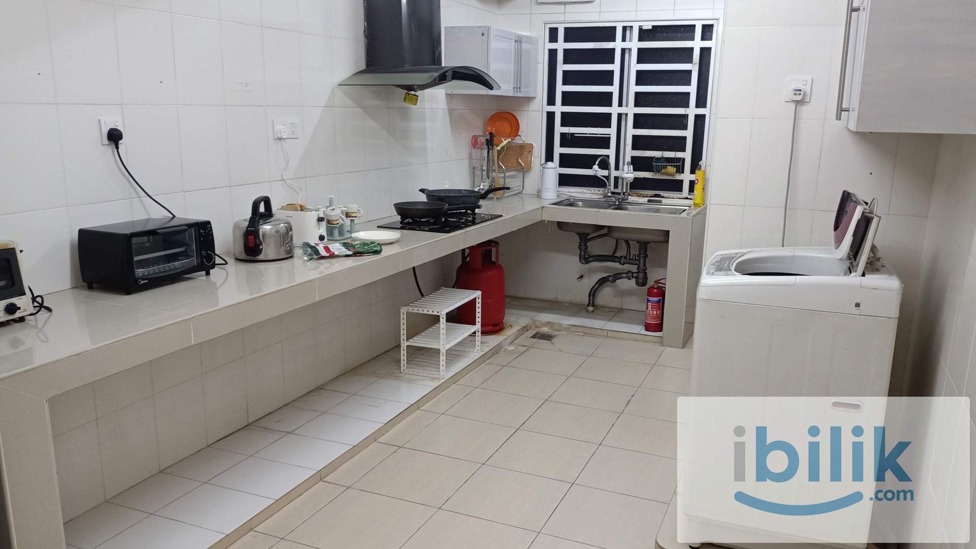 single room, chinese male only, taman bukit serdang, bs 5, 2-storey, easy parking, with 300mbps wifi + cleaning - Image 4