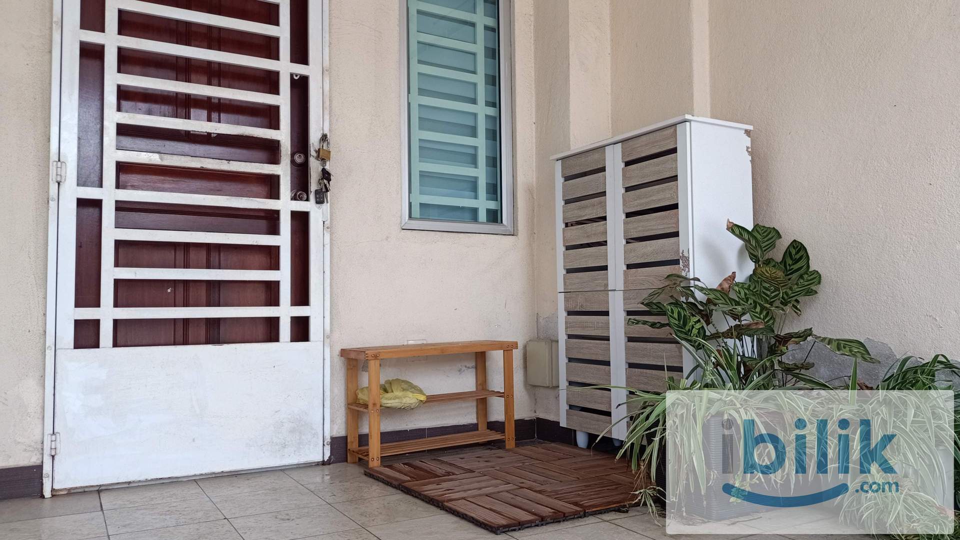 single room, chinese male only, taman bukit serdang, bs 5, 2-storey, easy parking, with 300mbps wifi + cleaning - Image 5