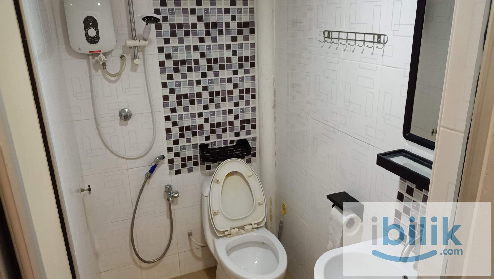 fully furnished, aircond, chinese male only, bukit serdang, bs5, easy park car, water+ele+300mbps wifi+clean - Image 6