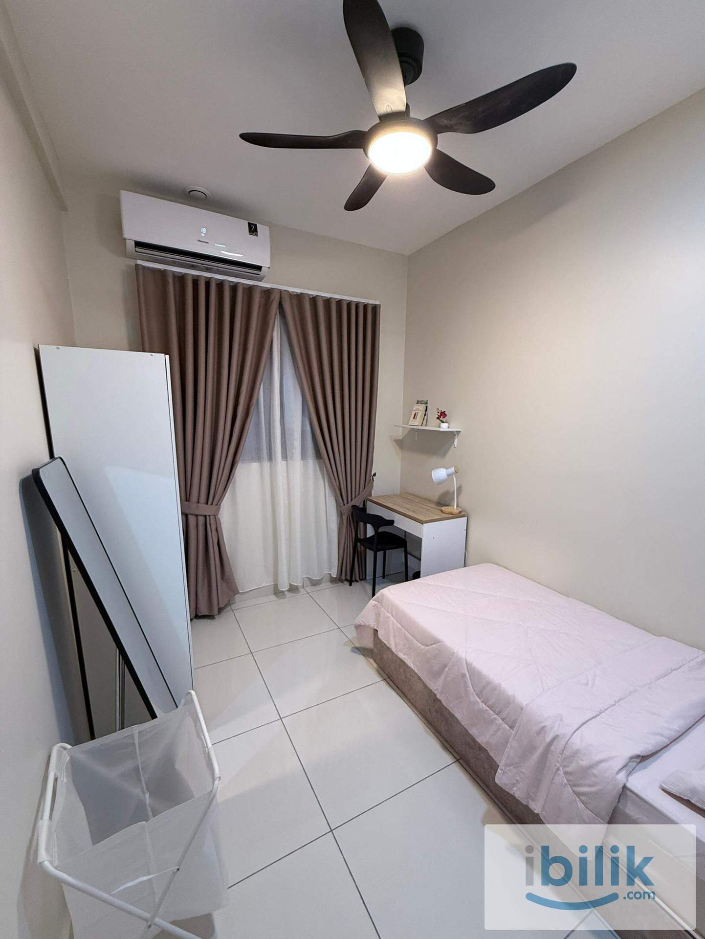NEW Small Room Walking Distance To MRT Taman Pertama - Image 1