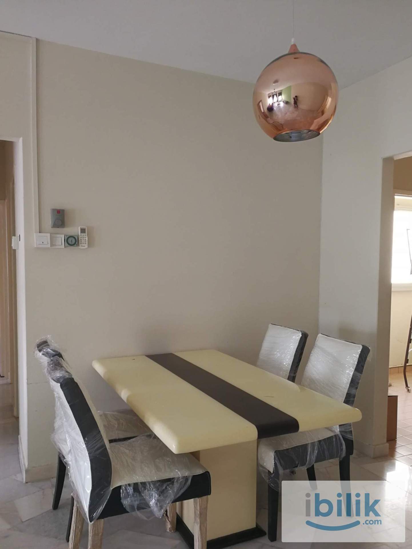 Middle Room - Image 3